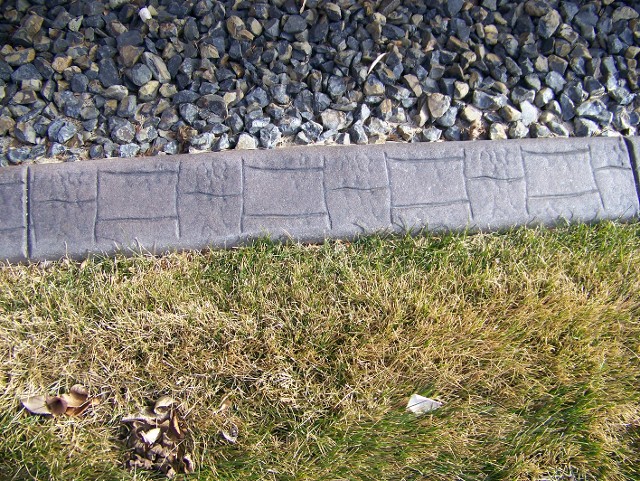 Brick Patterned Curb
